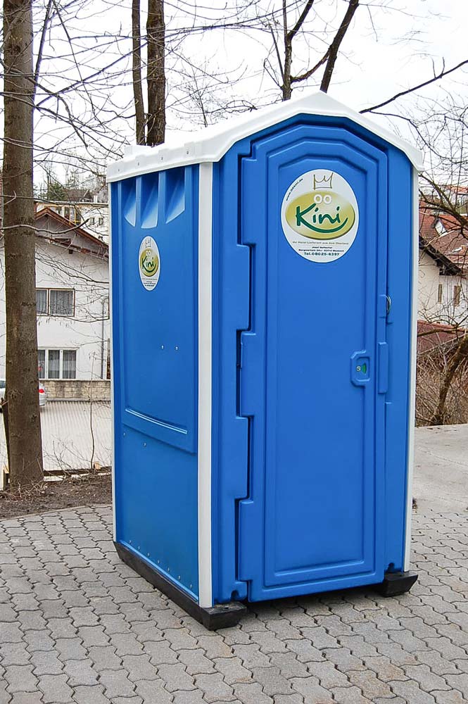 WC-Kabine-Standard-Global-alpine-robust-dixi-klo-mieten-gewerbliche-private-Baustelleneinrichtungen-bayern-oberland