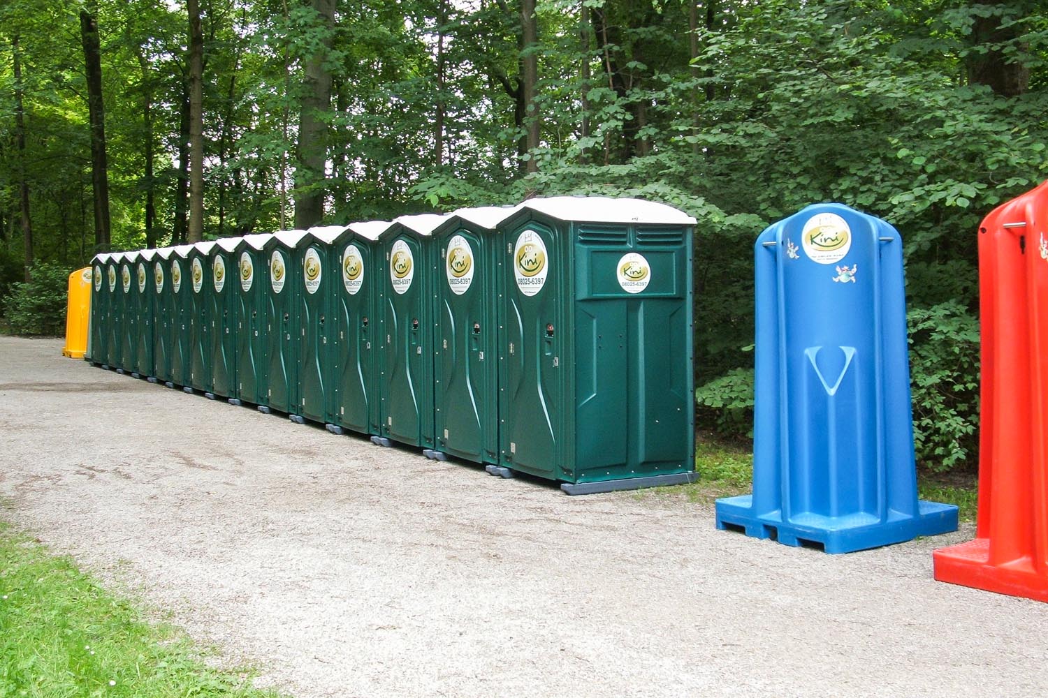 viele-kini-miettoiletten-dixi-klo-mieten-bayern-oberland